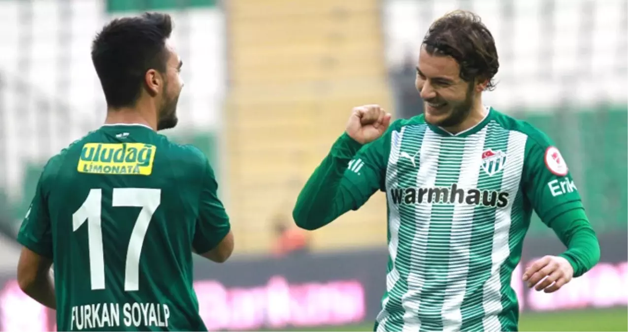 Bursaspor, Sahasında Adanaspor'u 2-0 Mağlup Etti