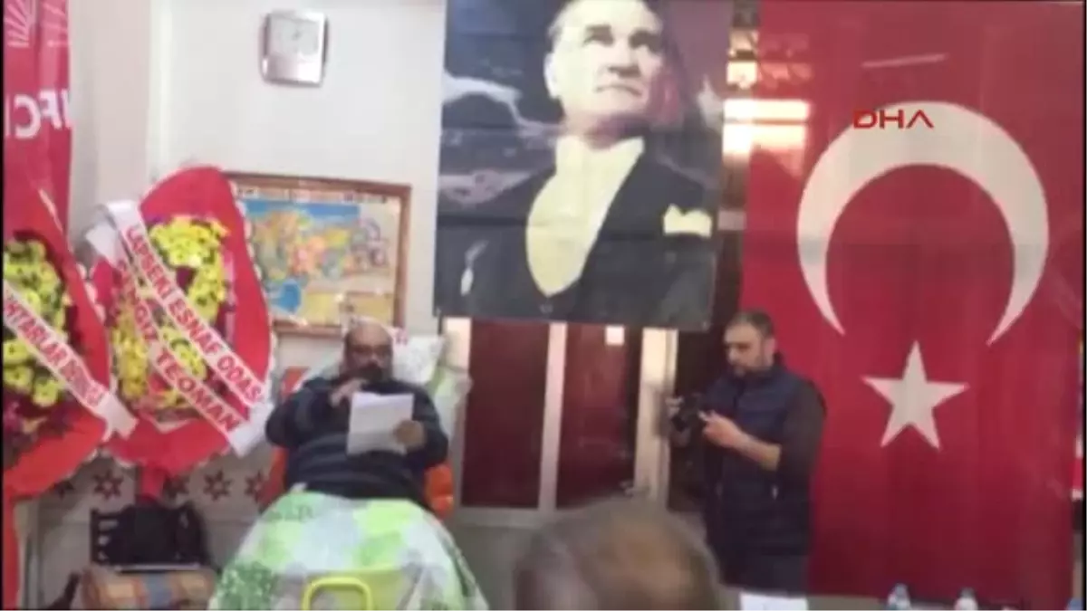 Çanakkale CHP'li Başkan Adayı Kongreye Sedyeyle Katıldı