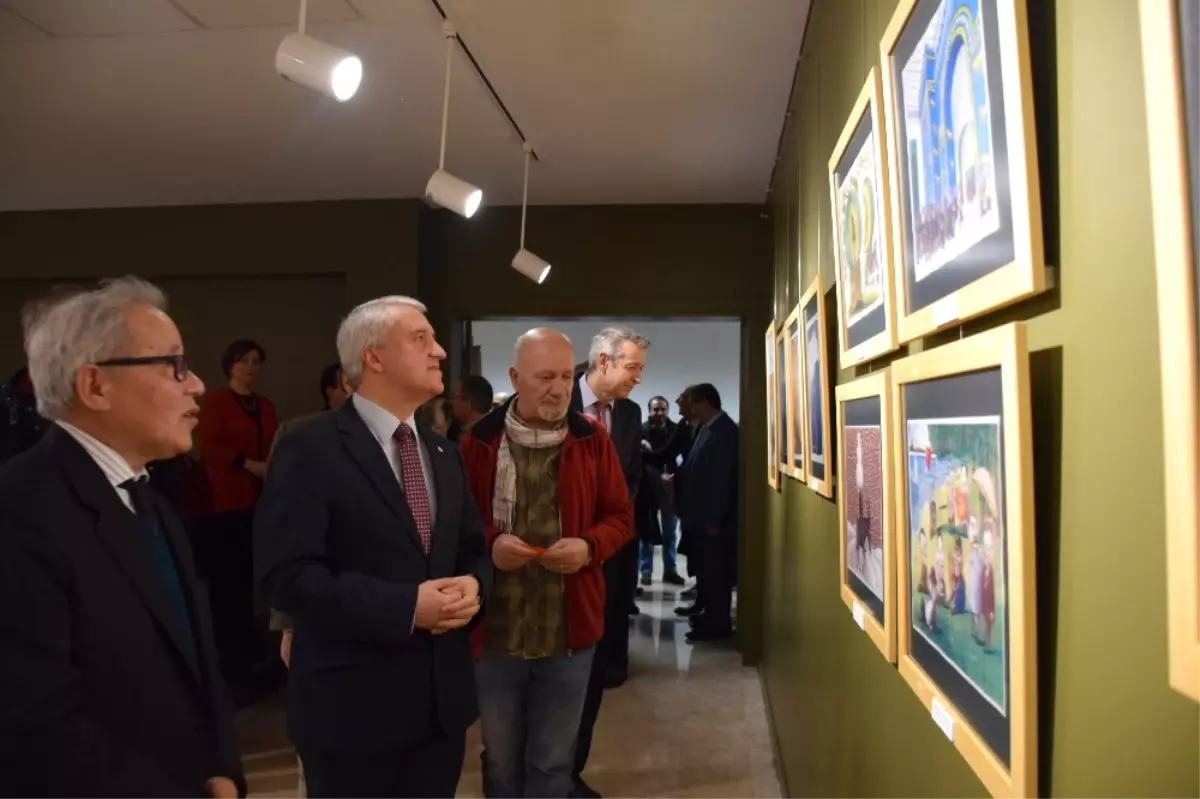 Edebiyat Fakültesi Sergi Salonu Açıldı