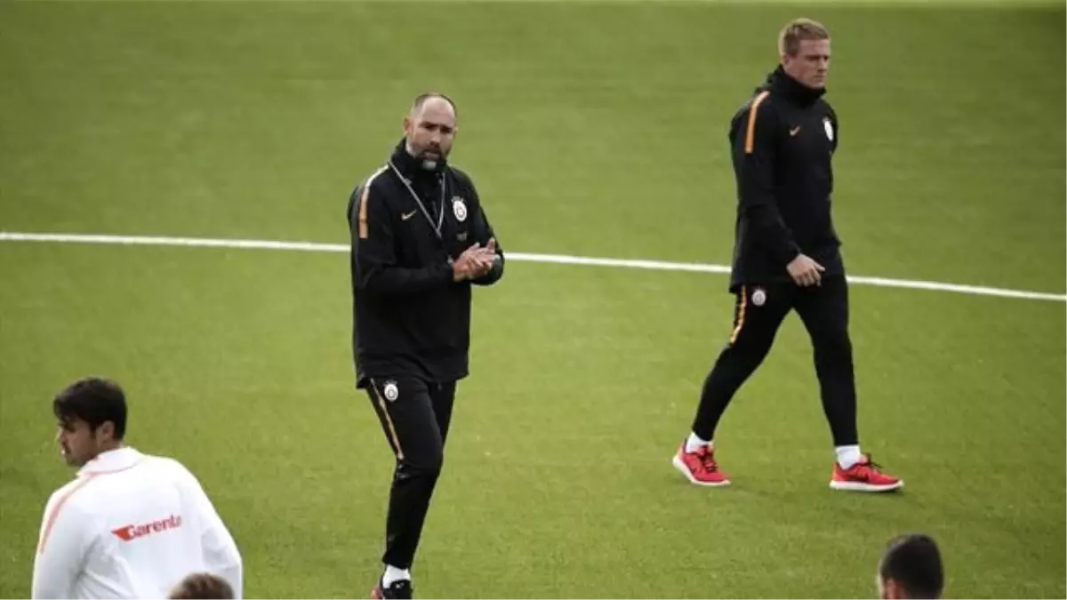 Galatasaray Devre Arasında Üç Bölgeye Takviye Hazırlığında