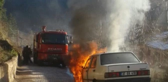 Kastamonu'da Seyir Halindeki Otomobil Yandı