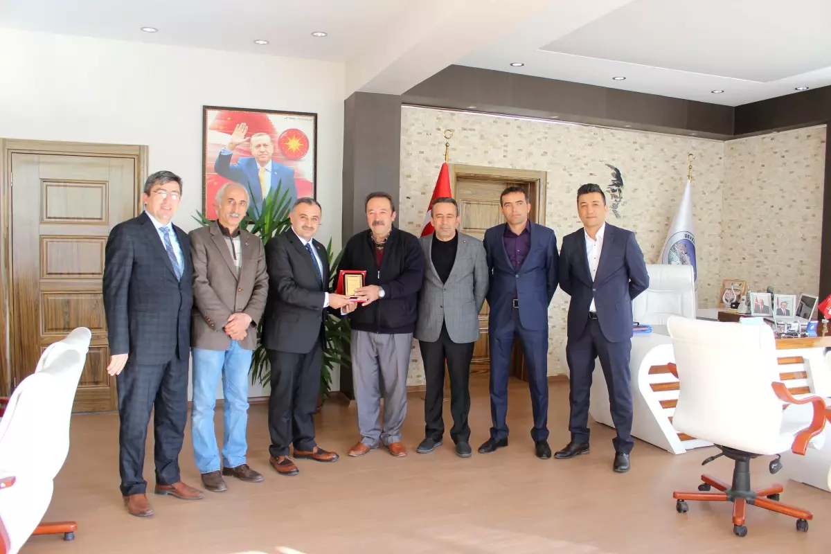 Şıhlı Mahallesinden Başkan Cabbar'a Teşekkür Ziyareti