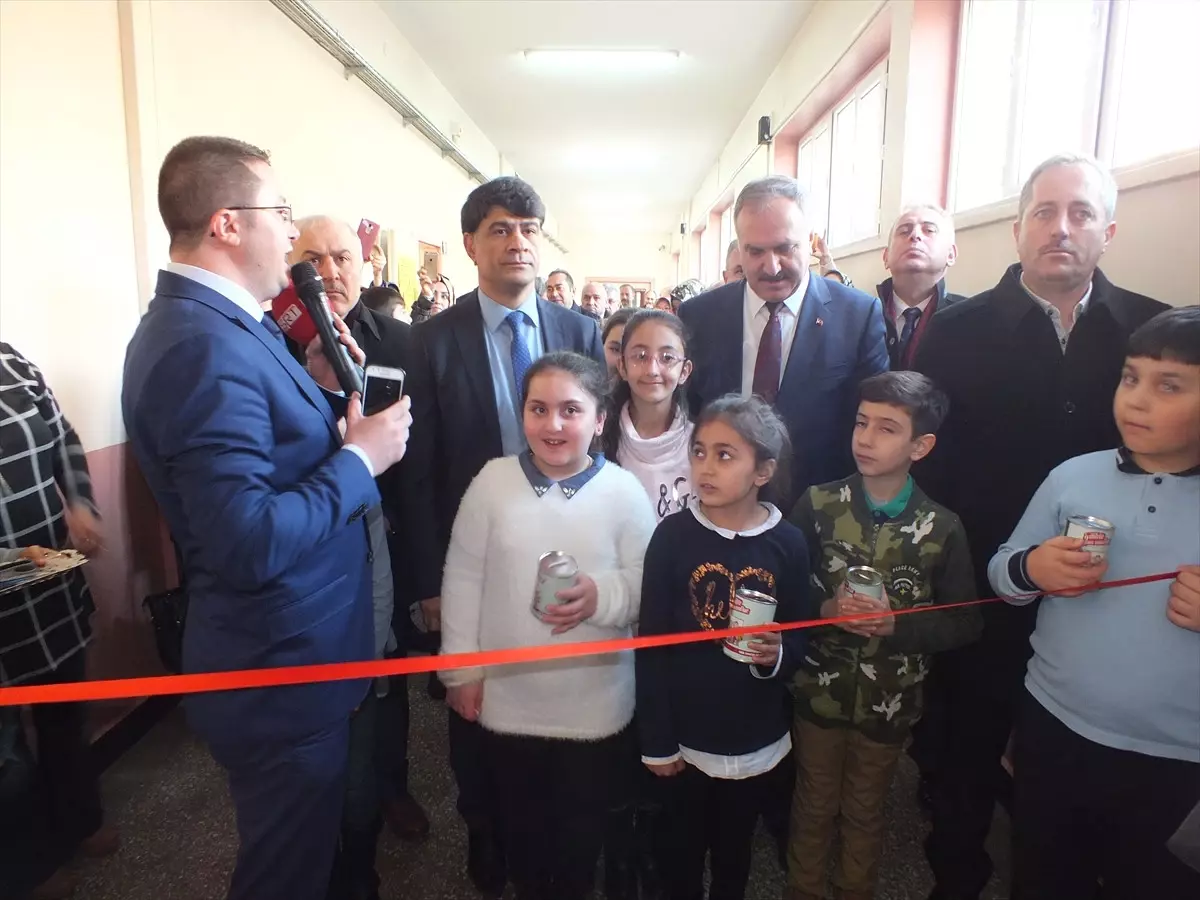 Sivas'ta Yetim Öğrenciler Yararına Kermes