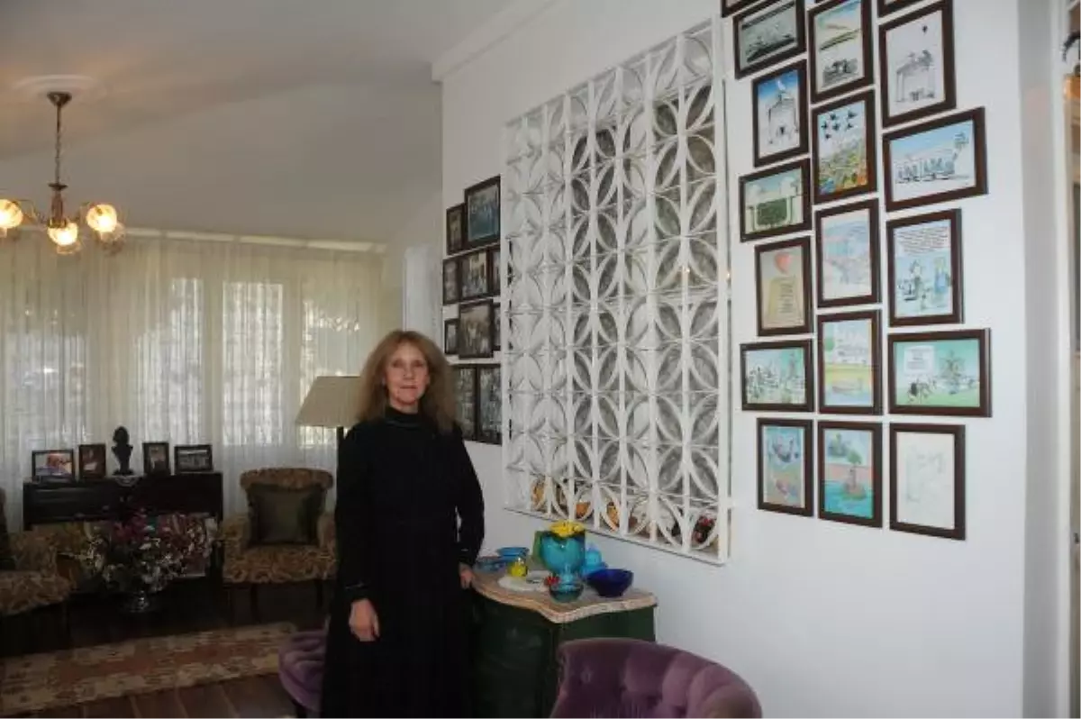 Vefat Eden Eşinin Karikatürleriyle Evini Müzeye Dönüştürdü