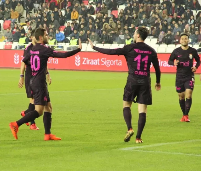 Galatasaray Deplasmanda Sivas Belediyespor'a 2-1 Mağlup Oldu Galatasaray Deplasmanda Sivas Belediyespor'a 2-1 Mağlup Oldu