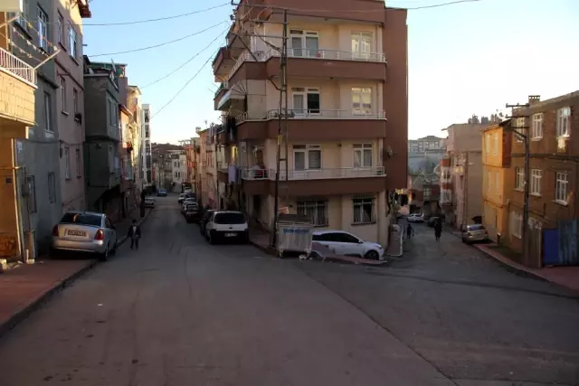 17 Yıldır Kayıp Olan Sinem'in Babası Konuştu: 'Mahalleden Biri Mutlaka Gördü' 17 Yıldır Kayıp Olan Sinem'in Babası Konuştu: 'Mahalleden Biri Mutlaka Gördü'