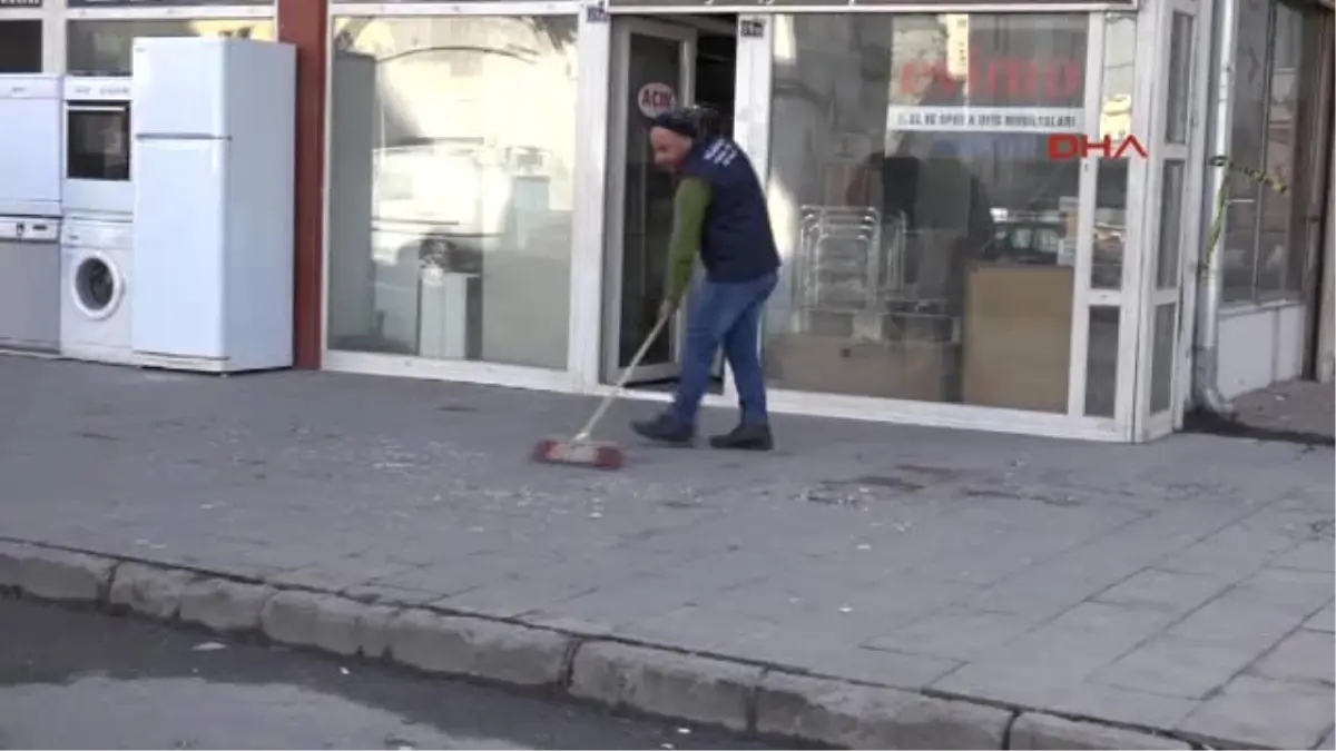 Kayseri Cinnet Geçiren Baba Eşini ve 3 Çocuğunu Öldürdü