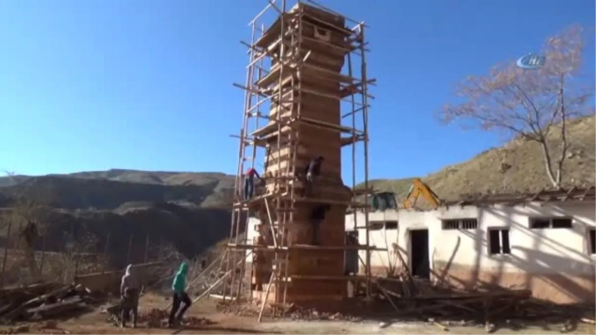 118 Yıllık Tarihi Saat Kulesi Restore Ediliyor
