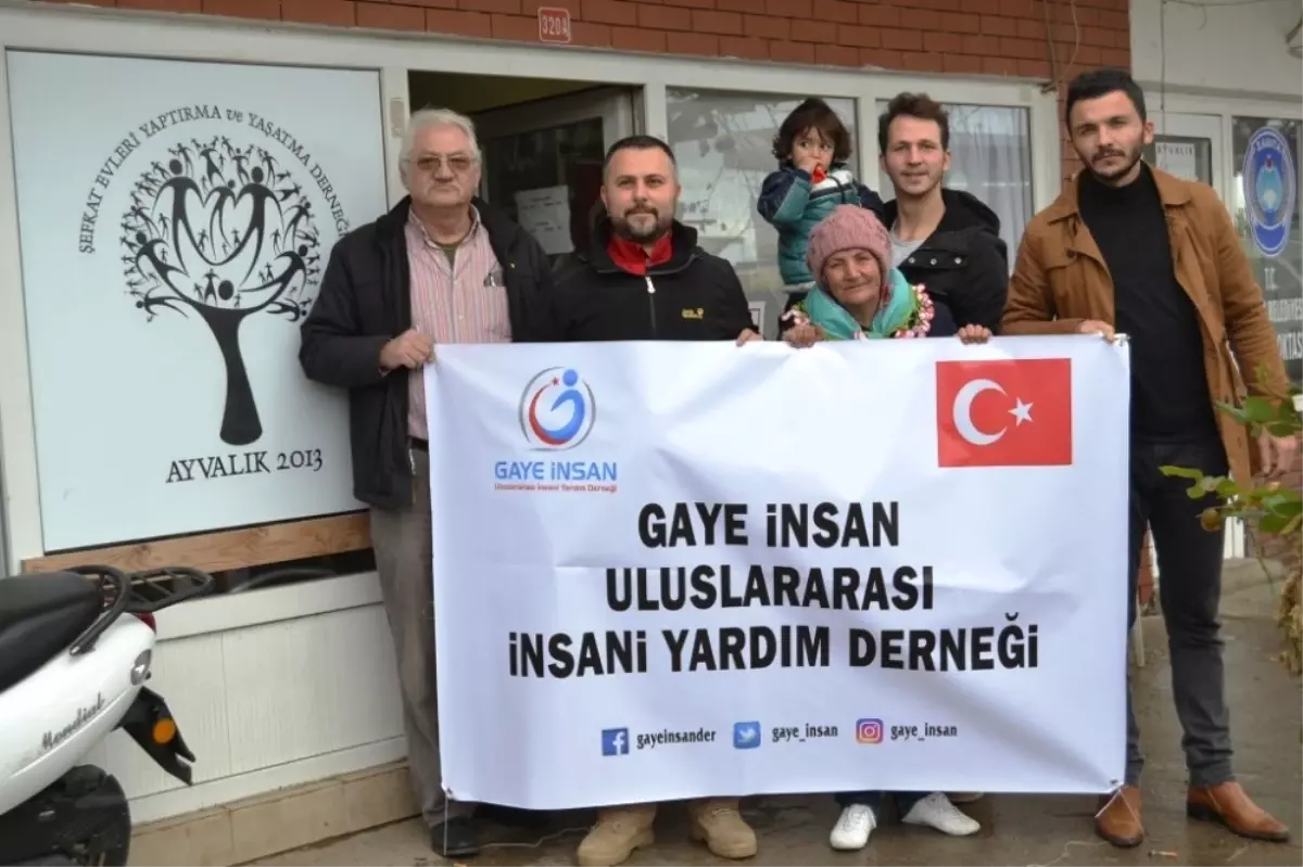 Gaye İnsan'dan Ayvalıklı Çocuklara Anlamlı Destek