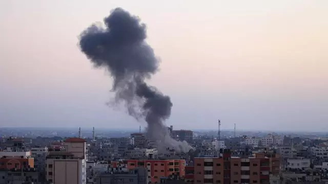 İsrail, Gazze'de 3 Askeri Noktaya Hava Saldırısı Düzenledi