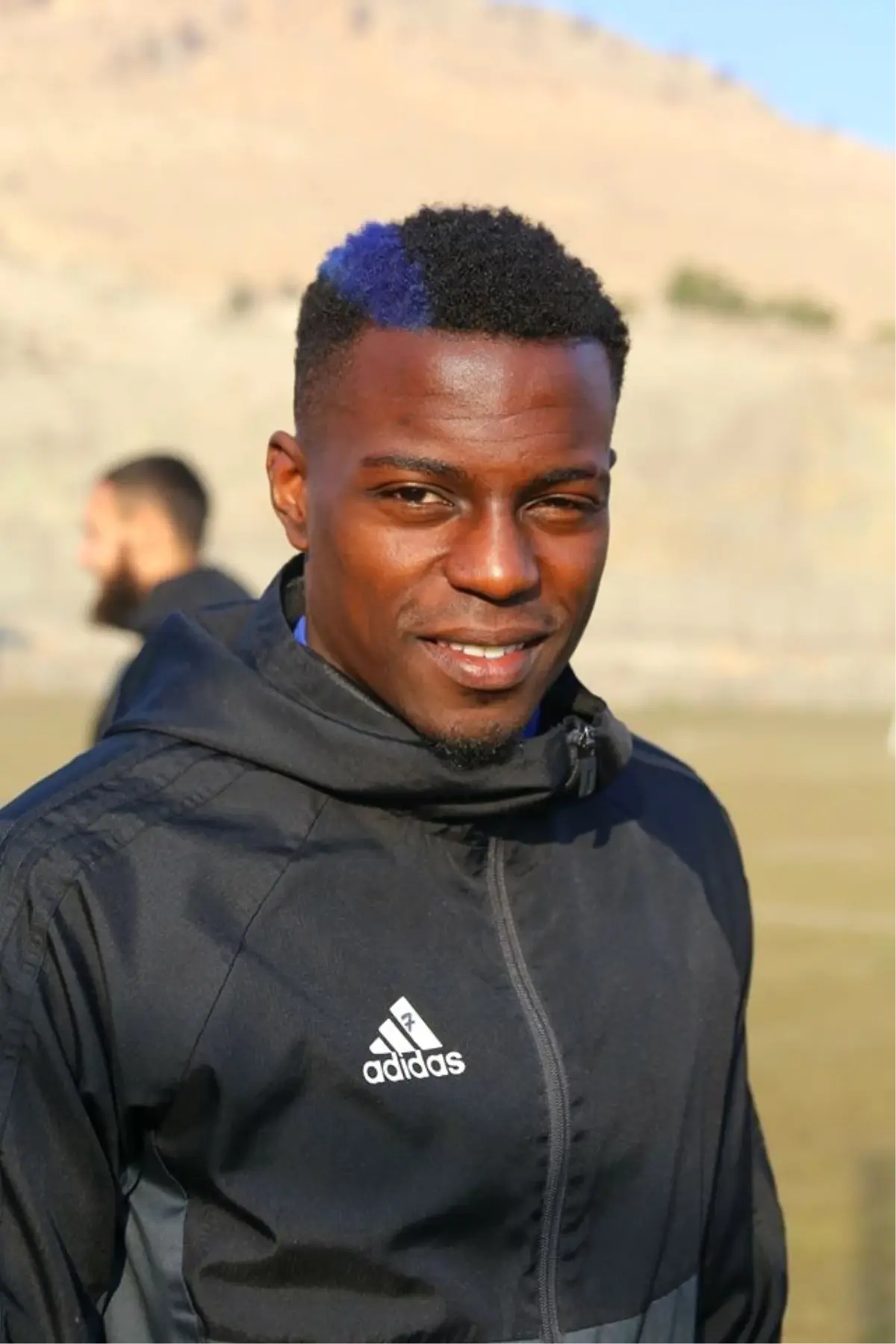 Malatyasporlu Michael Pereira Saçını Bu Kez Maviye Boyadı