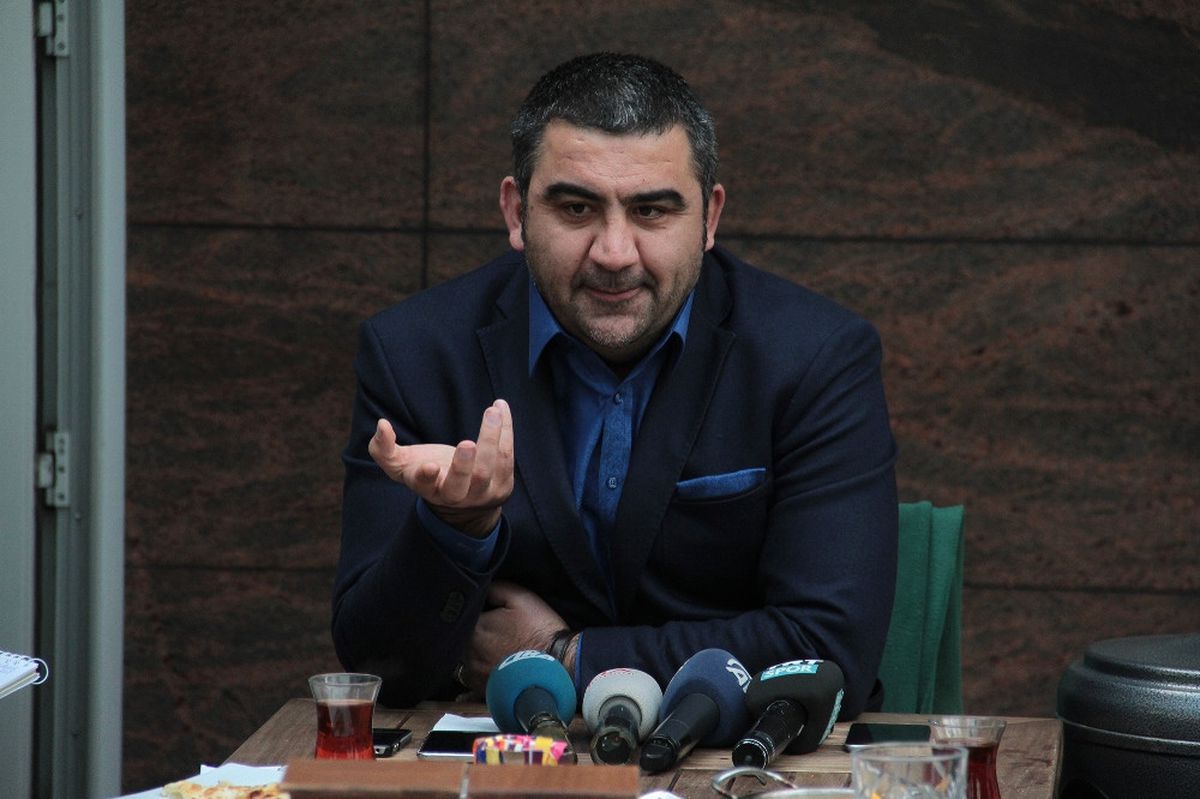 Ölmem İsteniyor, Tribünden Böyle Bir Tezahürat Var'