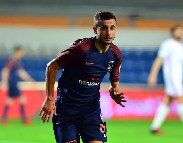 Ziraat Türkiye Kupası: Medipol Başakşehir: 0 - Kipaş Kahramanmaraşspor: 0 (İlk Yarı)