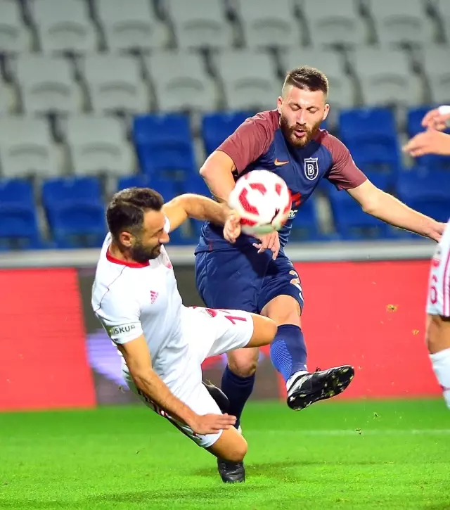 Ziraat Türkiye Kupası: Medipol Başakşehir: 0 - Kipaş Kahramanmaraşspor: 0 (İlk Yarı)