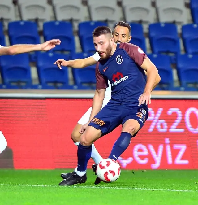 Ziraat Türkiye Kupası: Medipol Başakşehir: 0 - Kipaş Kahramanmaraşspor: 0 (İlk Yarı)