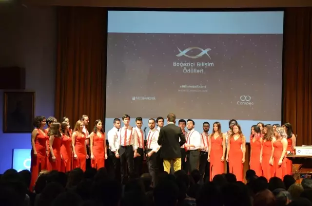 Boğaziçi Üniversitesi Bilişimin 'En İyileri'ni Ödüllendirdi Boğaziçi Üniversitesi Bilişimin 'En İyileri'ni Ödüllendirdi