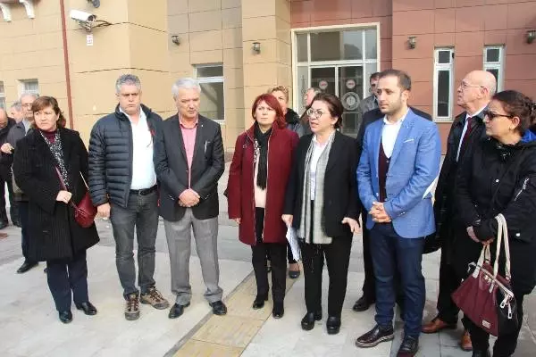 CHP'li Biçer'den Ak Partili İki Belediye Başkanı İçin Suç Duyurusu CHP'li Biçer'den Ak Partili İki Belediye Başkanı İçin Suç Duyurusu