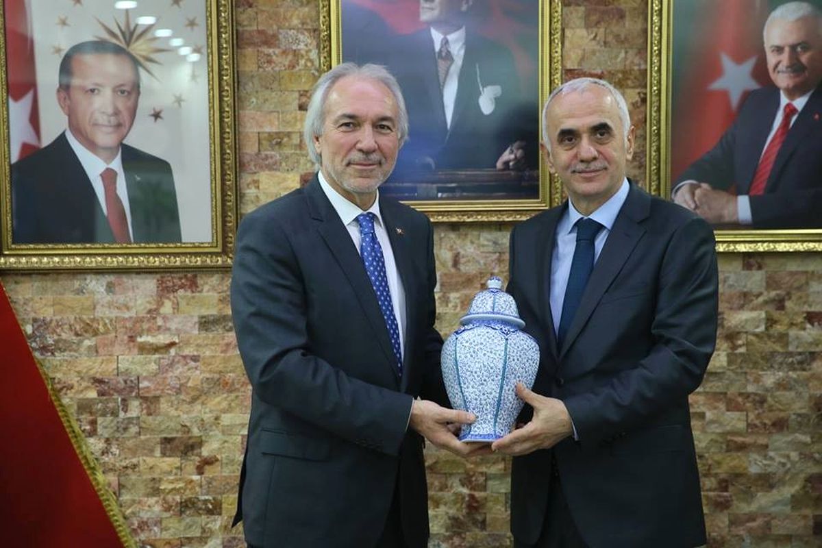 Erol Kaya: Başarılı Çalışmalarından Dolayı Kamil Saraçoğlu ve Ekibini Tebrik Ediyorum