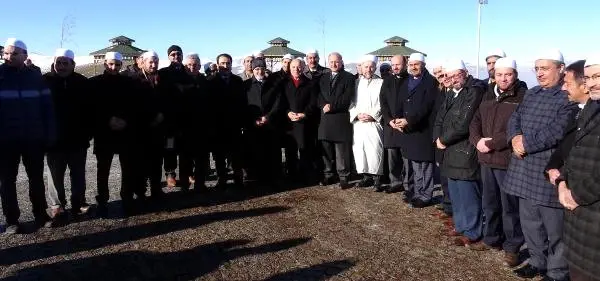 Erzurum'da Atlı Hafızlar, 485'inci 'Binbir Hatim'i Başlattı Erzurum'da Atlı Hafızlar, 485'inci 'Binbir Hatim'i Başlattı