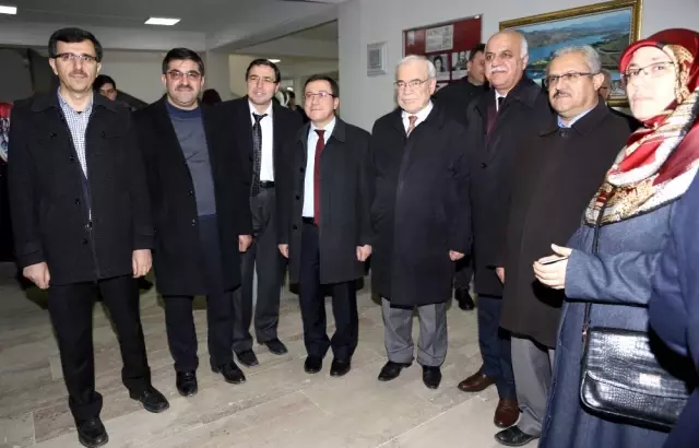 Üniversite Merkez Cami Yararına Kermes Düzenlendi