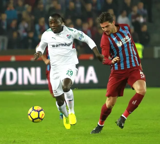 Süper Lig: Trabzonspor: 0 - Bursaspor: 0 (İlk Yarı)