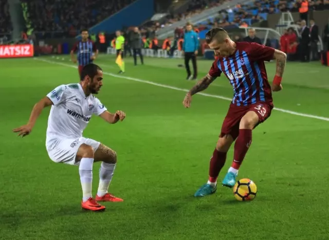 Süper Lig: Trabzonspor: 0 - Bursaspor: 0 (İlk Yarı) Süper Lig: Trabzonspor: 0 - Bursaspor: 0 (İlk Yarı)