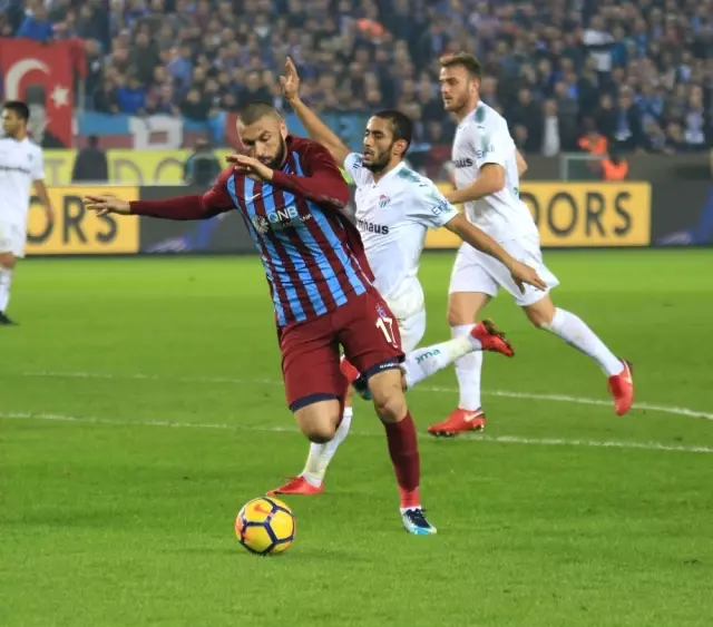 Süper Lig: Trabzonspor: 0 - Bursaspor: 0 (İlk Yarı) Süper Lig: Trabzonspor: 0 - Bursaspor: 0 (İlk Yarı)