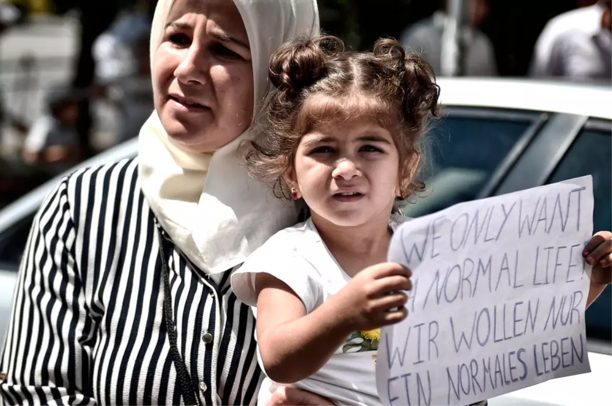 Mültecilere Ülkelerine Geri Dönmeleri İçin Para Vermek Etik Mi?