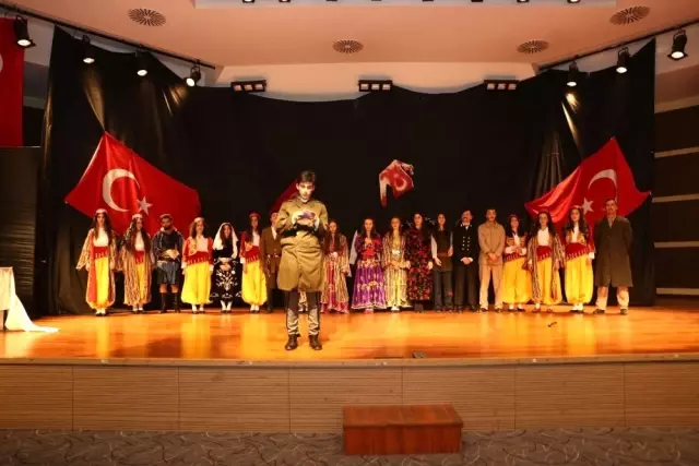 Anadolu Destanı'na Alkış Yağdı Anadolu Destanı'na Alkış Yağdı