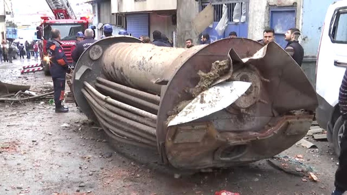 Tekstil Yıkama Atölyesinde Buhar Kazanı Patladı: 2 Yaralı - İstanbul