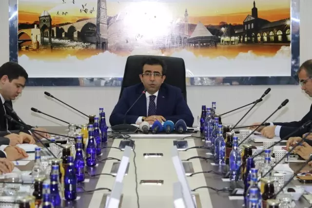 Diyarbakır'da 300 Bin Kişiye Yeni İstihdam Alanı Sağlanacak Diyarbakır'da 300 Bin Kişiye Yeni İstihdam Alanı Sağlanacak