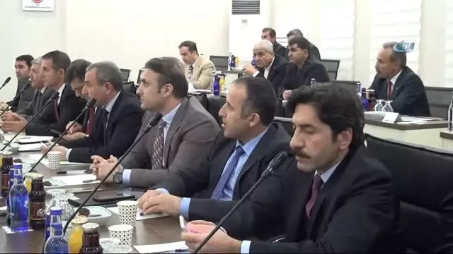 Diyarbakır'da 300 Bin Kişiye Yeni İstihdam Alanı Sağlanacak Diyarbakır'da 300 Bin Kişiye Yeni İstihdam Alanı Sağlanacak