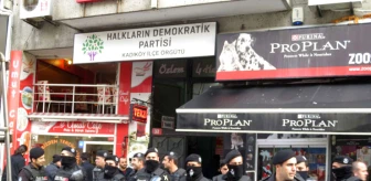 HDP'nin Kadıköy İlçe Binasına Polis Operasyonu: 1 Gözaltı