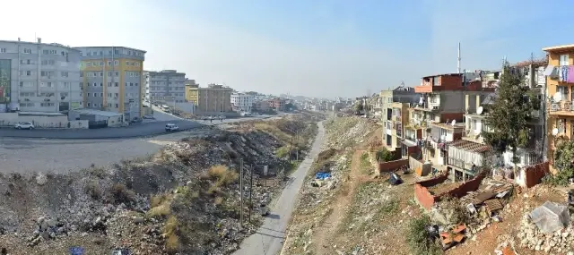 Moloz Sahası Neşet Ertaş Parkı Oldu