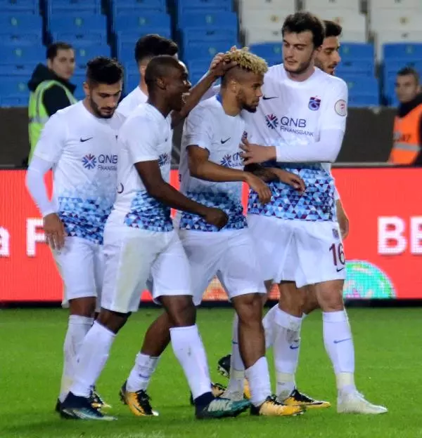Trabzonspor'da Öncelik İç Transfer Trabzonspor'da Öncelik İç Transfer