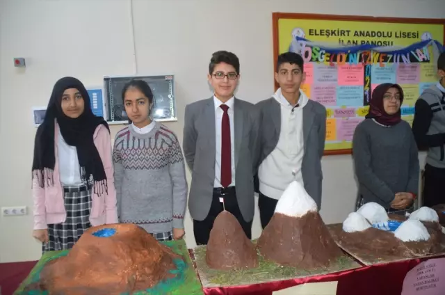 Eleşkirt'te 'Coğrafya Sergisi' Açıldı Eleşkirt'te 'Coğrafya Sergisi' Açıldı