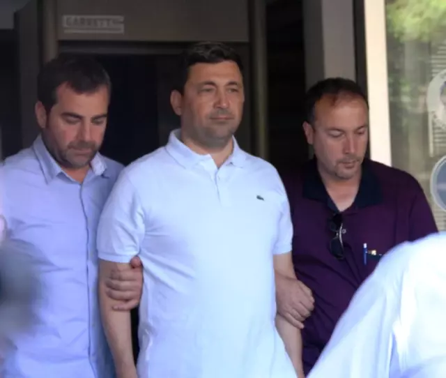 Eski Çanakkale Boğaz Komutanı Gündoğdu Müebbet Hapis Cezasına Çarptırıldı Eski Çanakkale Boğaz Komutanı Gündoğdu Müebbet Hapis Cezasına Çarptırıldı