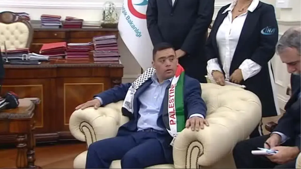 Bakan Demircan'dan Kırmızı Işık Projesi Açıklaması: '10-15 Hastaneye Ulaştık'