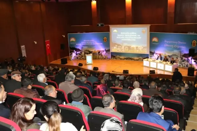 Diyarbakır'da 'Buzağılarda Bakım Beslenme ve Buzağı Hastalıkları' Konferansı Diyarbakır'da 'Buzağılarda Bakım Beslenme ve Buzağı Hastalıkları' Konferansı