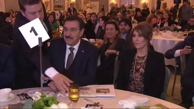 Perakendede İnovasyon Ödülleri' Gümrük ve Ticaret Bakanı Tüfenkci'nin Katıldığı Törenle Sahiplerini... Perakendede İnovasyon Ödülleri' Gümrük ve Ticaret Bakanı Tüfenkci'nin Katıldığı Törenle Sahiplerini...