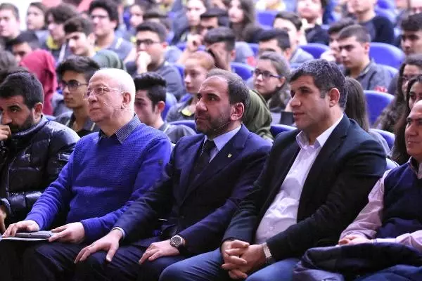 Mecnun Otyakmaz: 'Beşiktaş Maçında Bizi Mutlu Edecek Bir Sonuç Alacağız' Mecnun Otyakmaz: 'Beşiktaş Maçında Bizi Mutlu Edecek Bir Sonuç Alacağız'