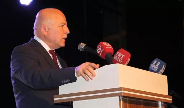 Büyükşehir Türkü Paşa Raci Alkır'ı Andı Büyükşehir Türkü Paşa Raci Alkır'ı Andı