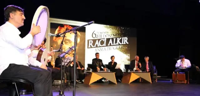 Büyükşehir Türkü Paşa Raci Alkır'ı Andı Büyükşehir Türkü Paşa Raci Alkır'ı Andı