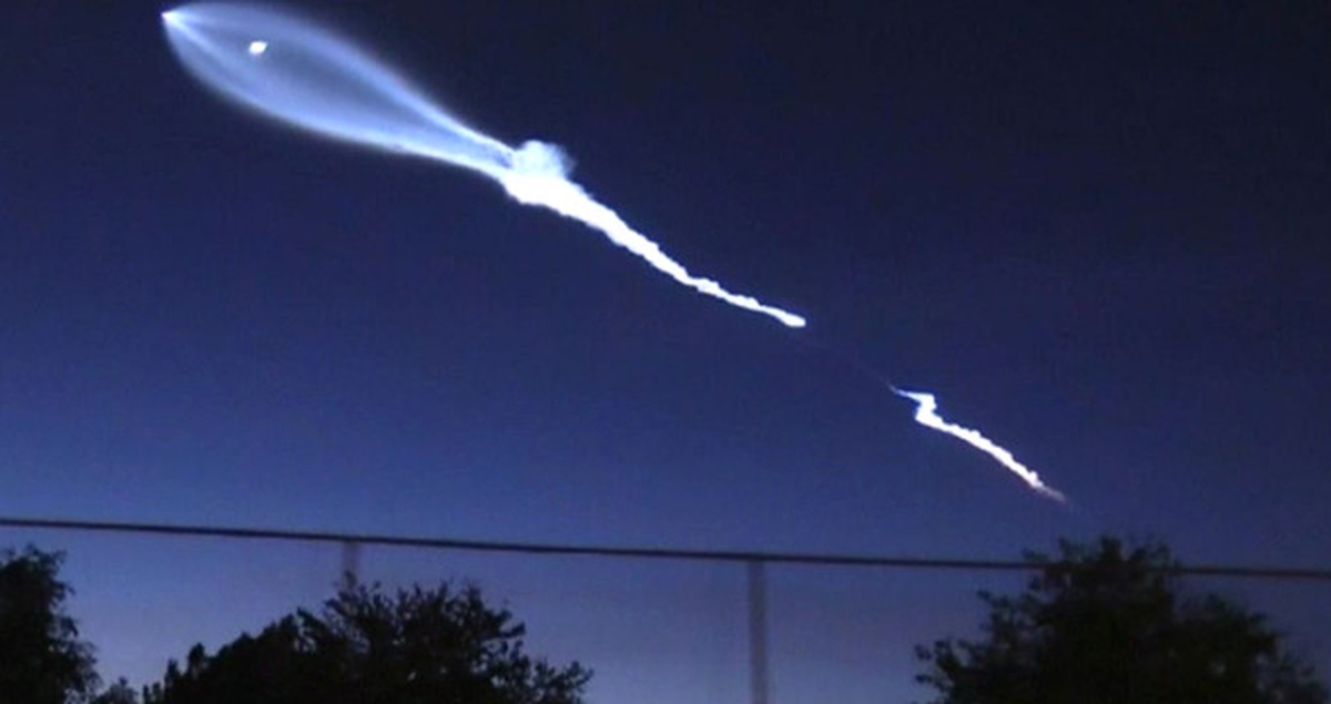 Elon Musk Roket Fırlattı, Amerikalılar UFO Sanıp Polisi Aradı
