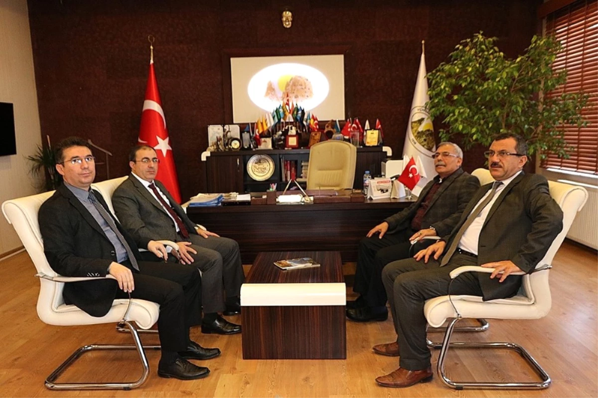 Ünlüer, Uçhisar Belediye Başkanı Karaaslan'a Geçmiş Olsun Ziyaretinde