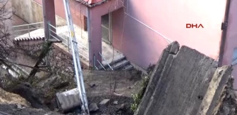 Zonguldak Yağış Sonrası Yol Çöktü, Okulun Girişi Kapandı
