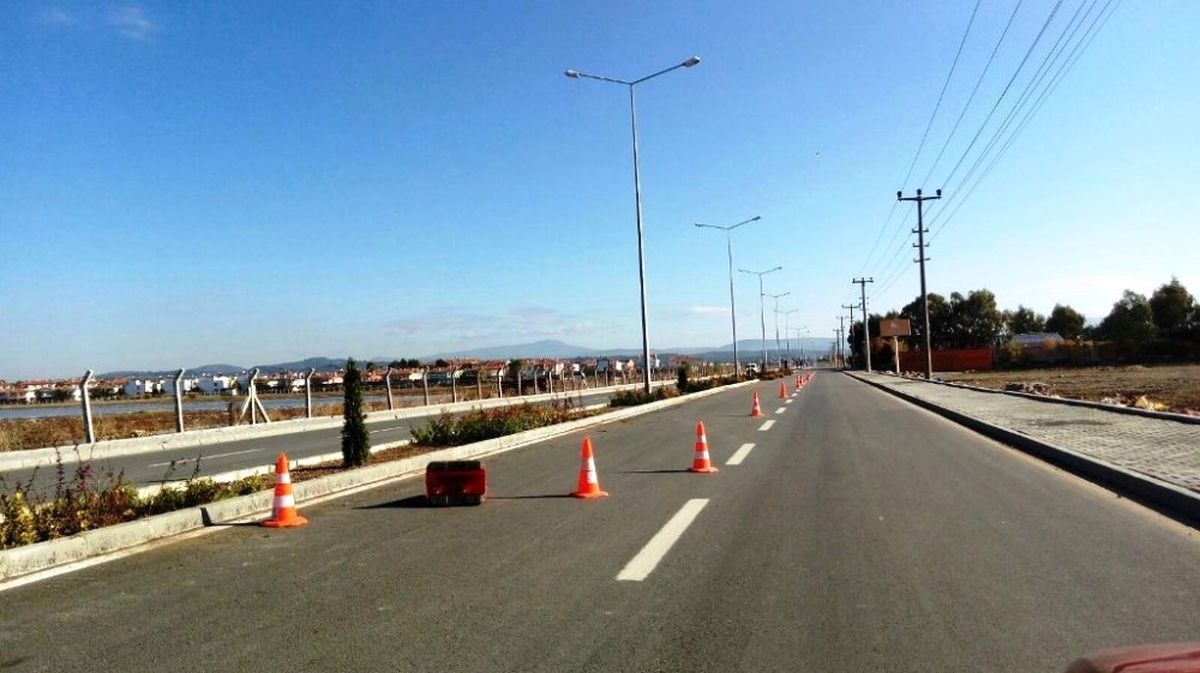 Büyükşehir Belediyesi Sarımsaklı Bulvarı'nı Yeniledi