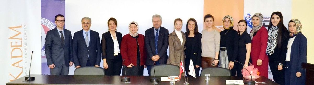 Üniversite Öğrencilerine Çocuk İstismarı Anlatıldı