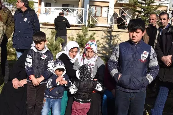 Şehit Er, Van'da Toprağa Verildi Şehit Er, Van'da Toprağa Verildi