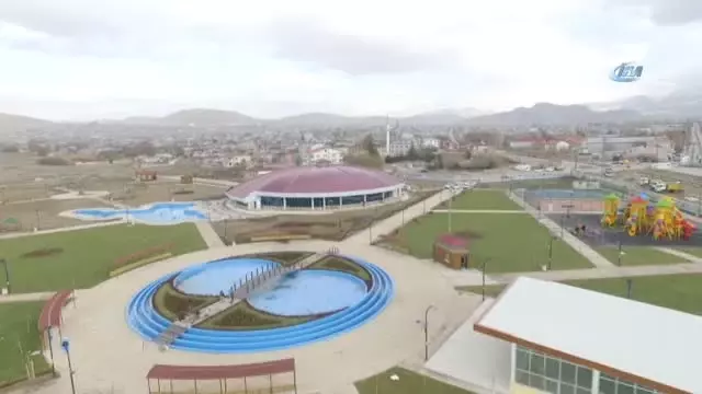 15 Temmuz Şehitler Parkı Göz Kamaştırıyor 15 Temmuz Şehitler Parkı Göz Kamaştırıyor